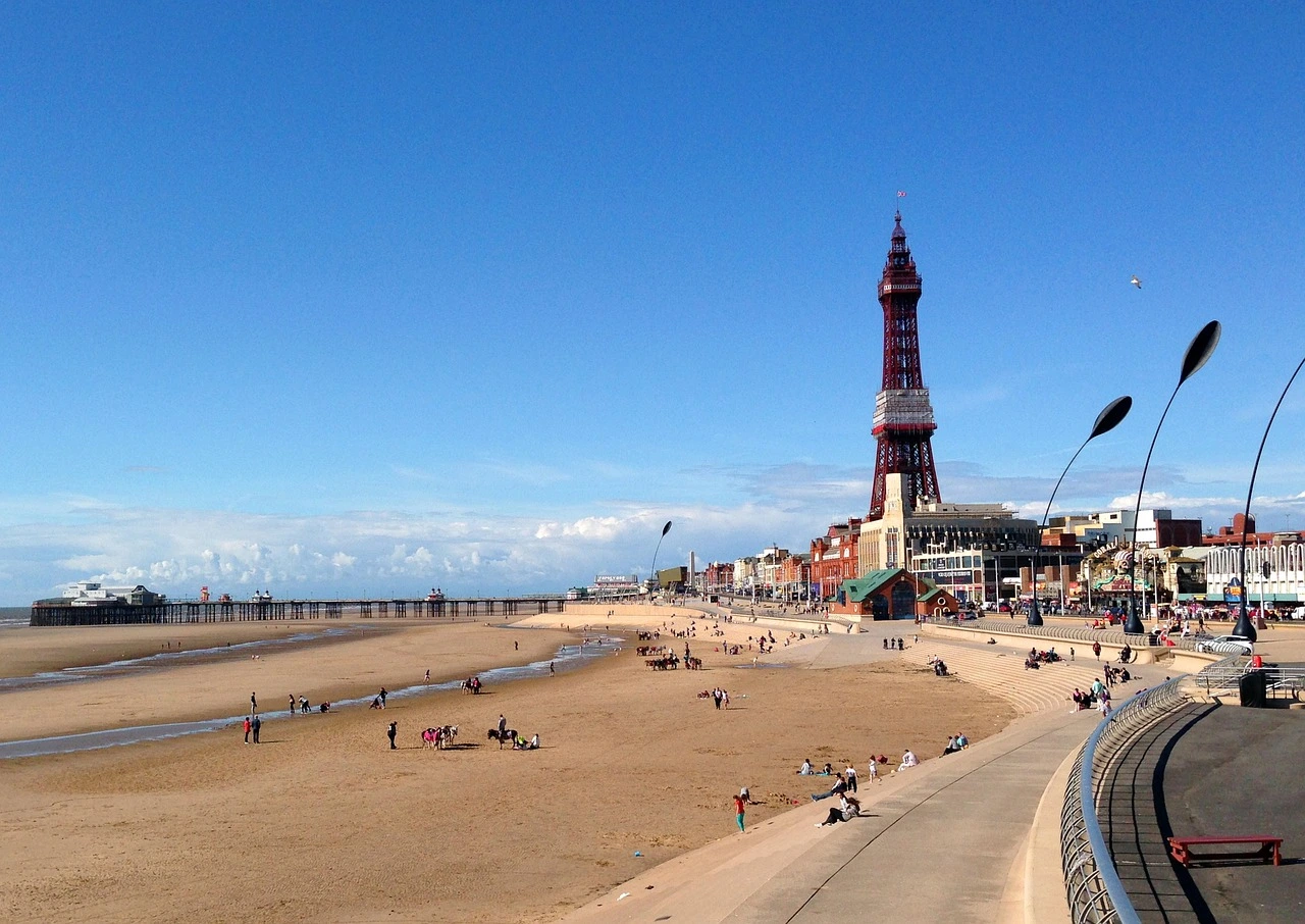The Blackpool Tower in a postcard-like scene